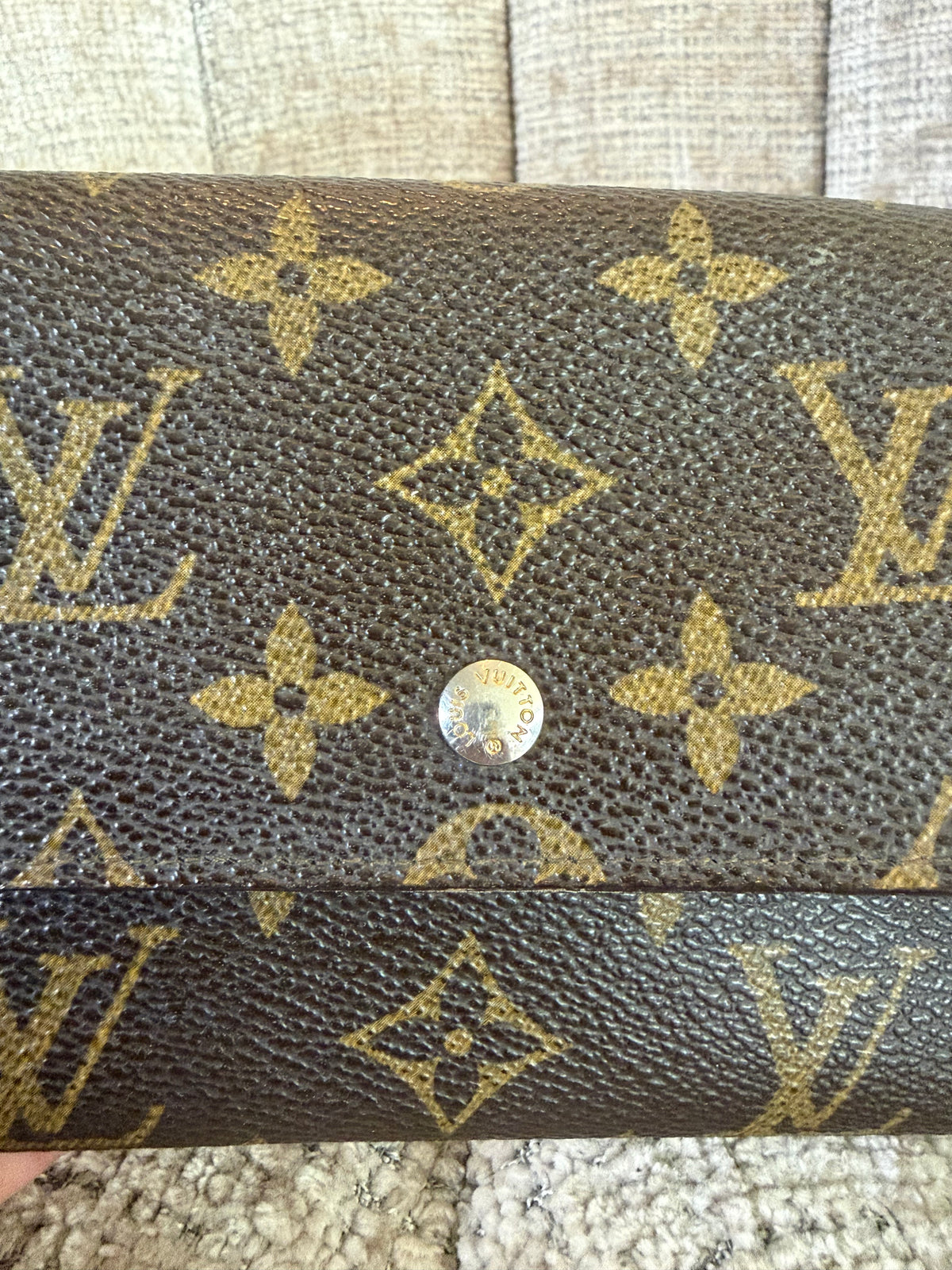 Louis Vuitton Sarah Wallet Monogram Canvas, detail view 9