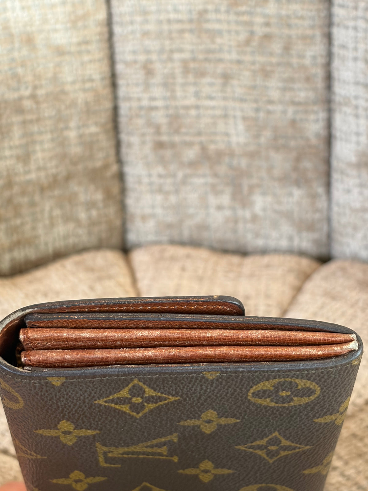 Louis Vuitton Sarah Wallet Monogram canvas, back view