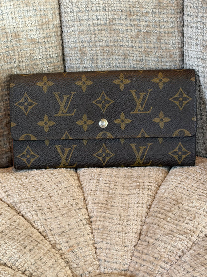 Louis Vuitton Sarah Wallet Monogram canvas, front view