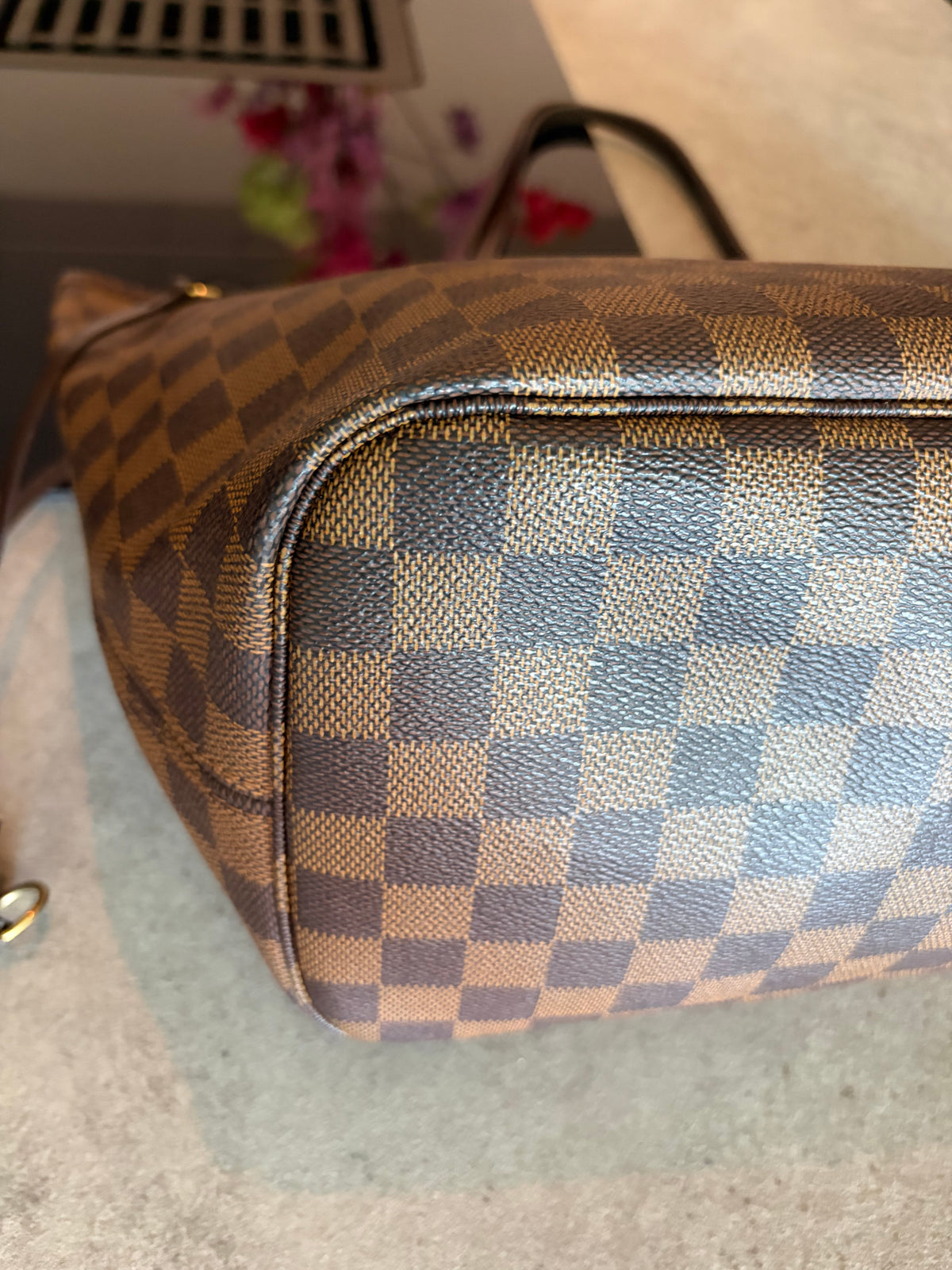Louis Vuitton Neverfull MM Damier Ebene, detail view 11