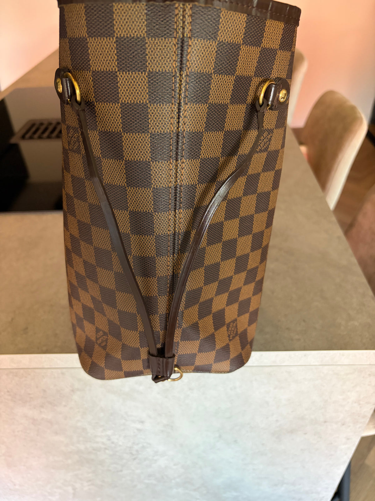 Louis Vuitton Neverfull MM Damier Ebene, interior view