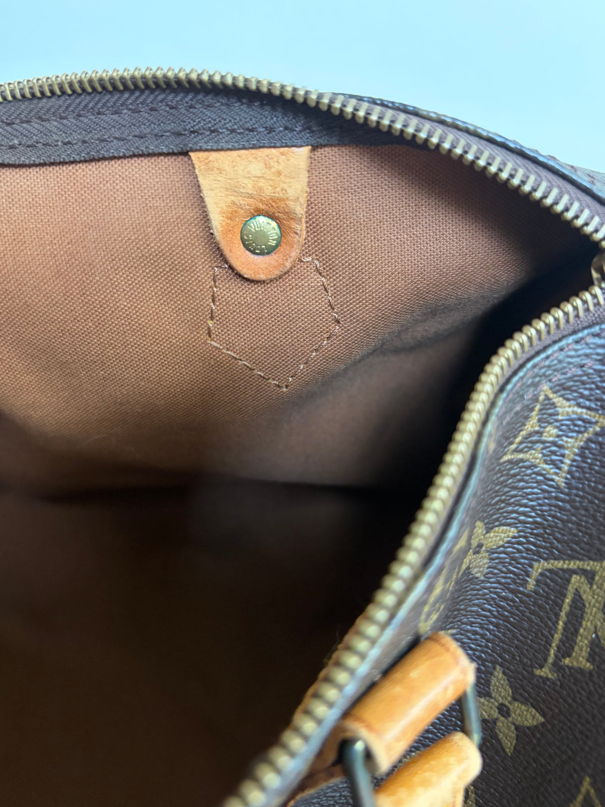 Louis Vuitton Speedy 30 Monogram Canvas, detail view 11