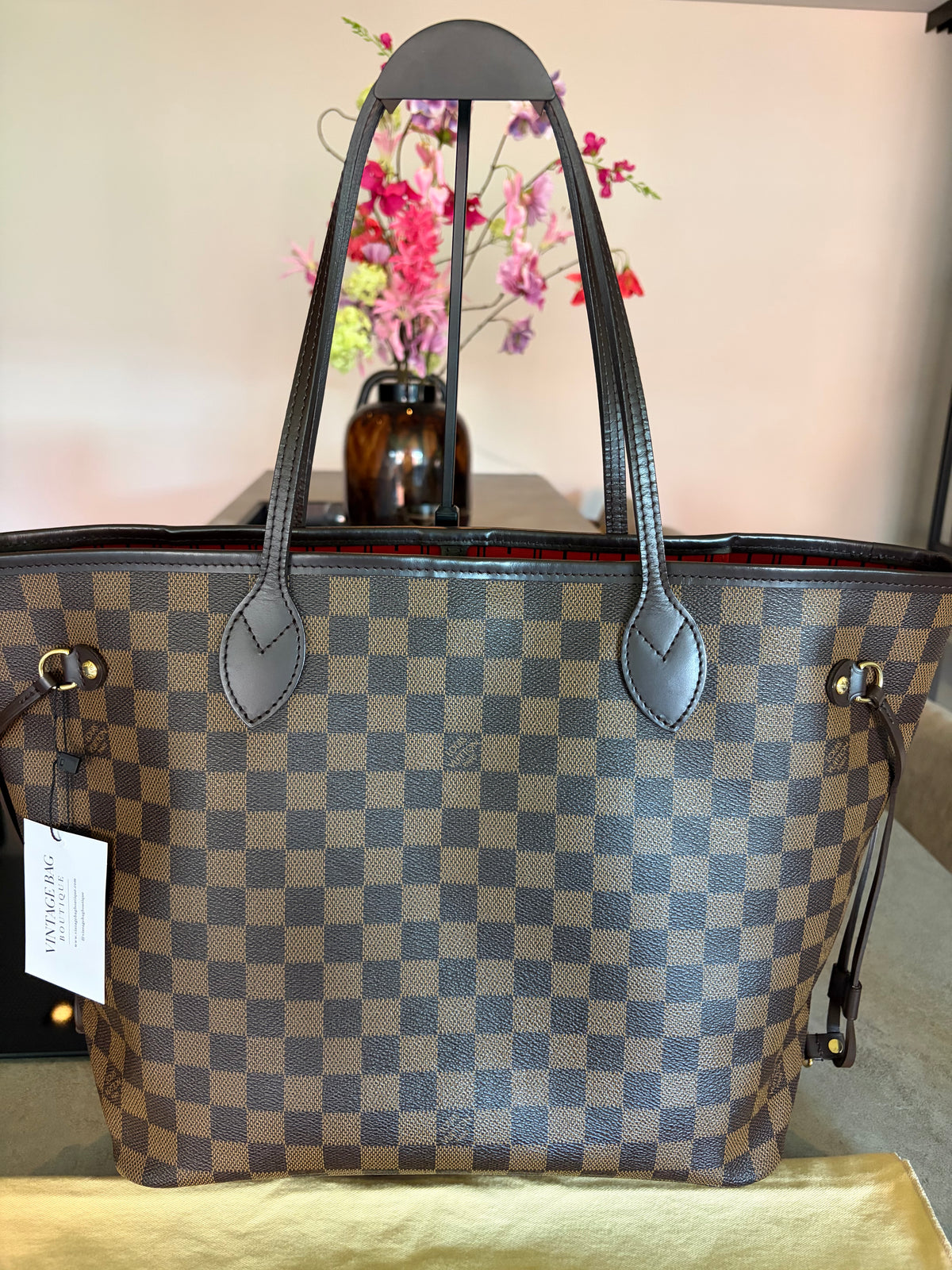Louis Vuitton Neverfull MM Damier Ebene, side view