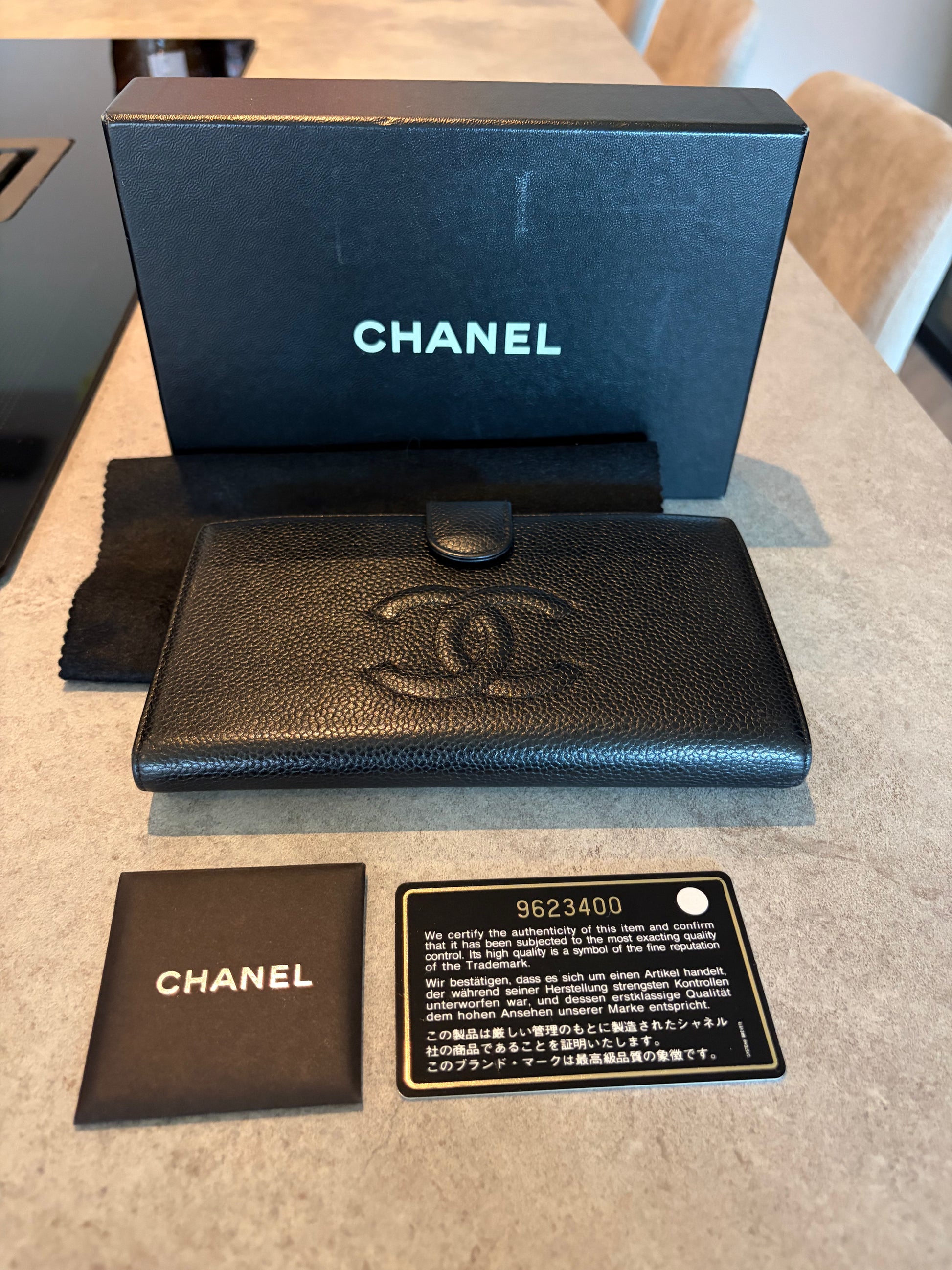Chanel Timeless CC wallet, detail view 11